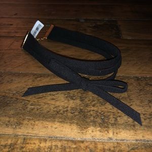 Black Banana Republic suede choker